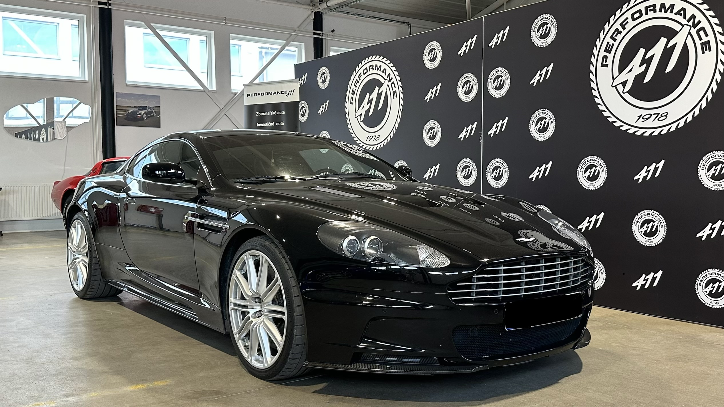 Aston Martin DBS