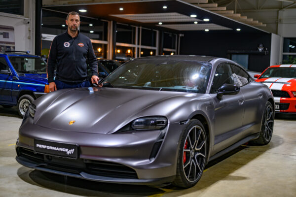 Porsche Taycan 4s